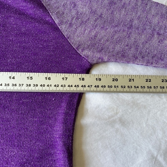 Disney Parks Authentic Women's Purple Mickey + Minnie Mouse Light Sweater Top XS - Picture 7 of 10